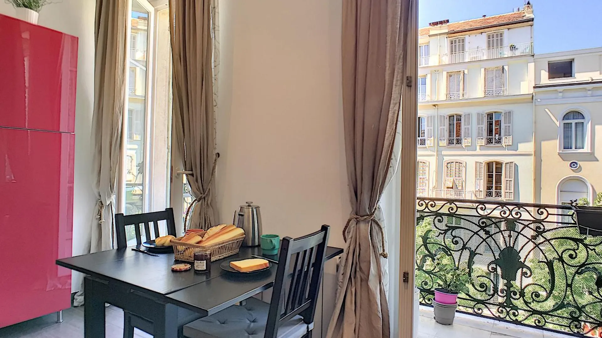 Nestor&Jeeves - Dolce Vita Studio - Balcon - Central Nice Apartment